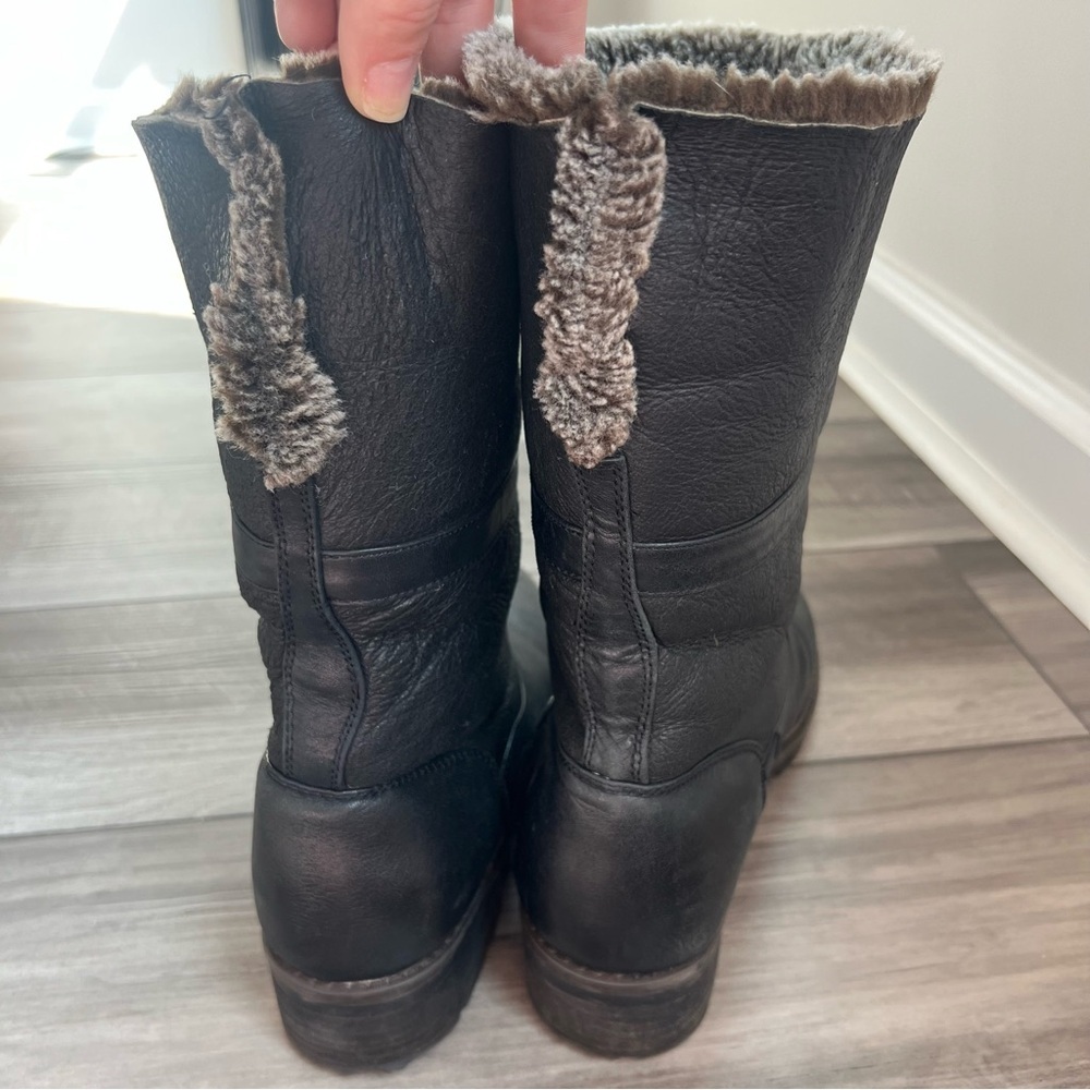 Blondo Black Leather Fold-Over Fur-Trim Ankle Boots - 10M - Picture 9 of 12